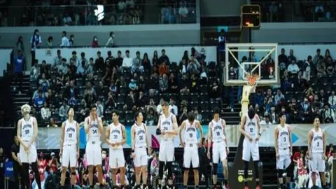 杭州父亲成国足赛事临时安保 以便陪娃观赛